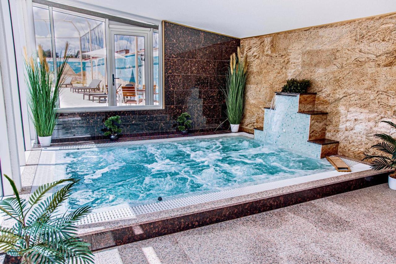 Casa Antic 3*